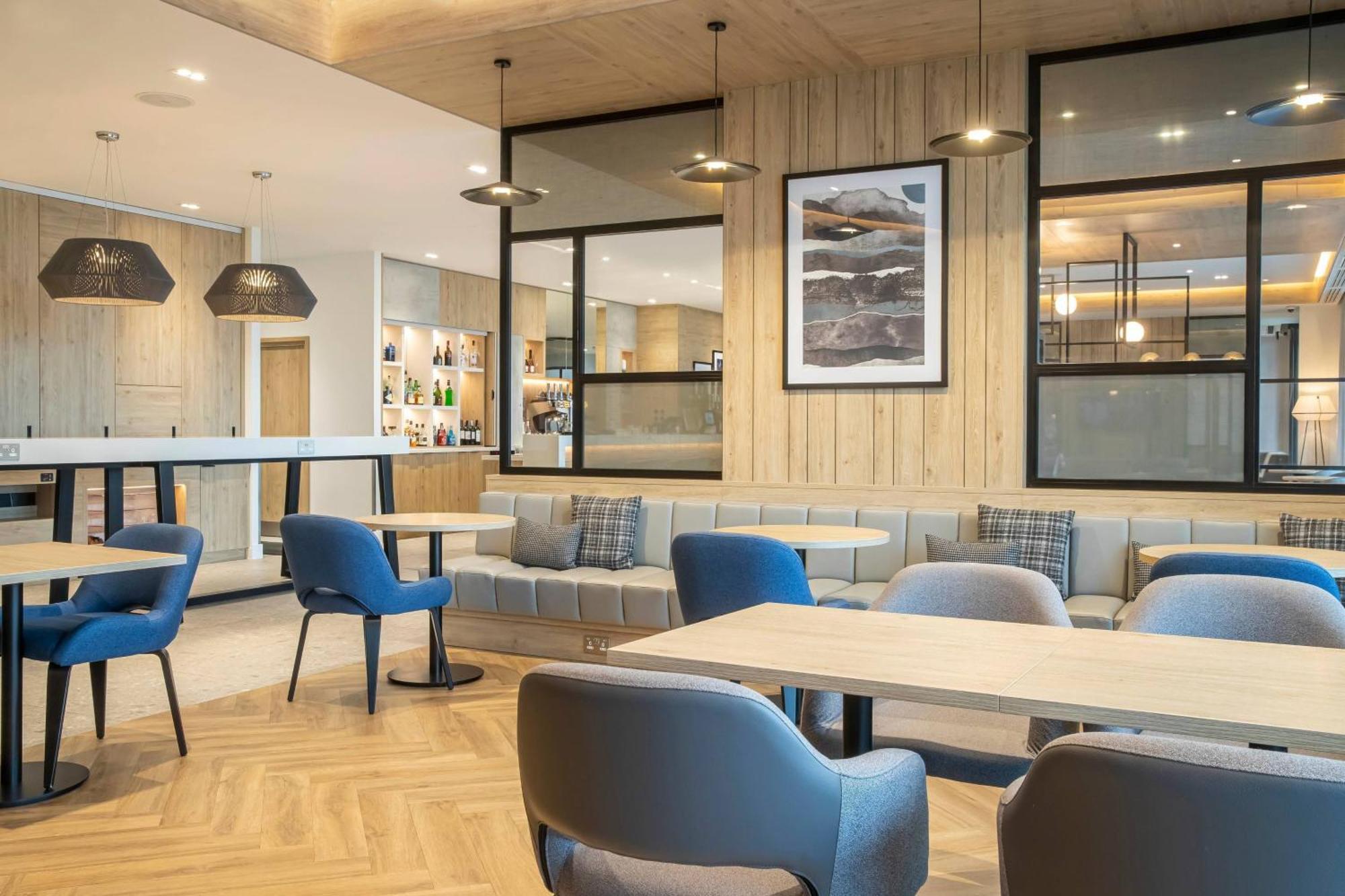Courtyard By Marriott Inverness Airport — Photos 2